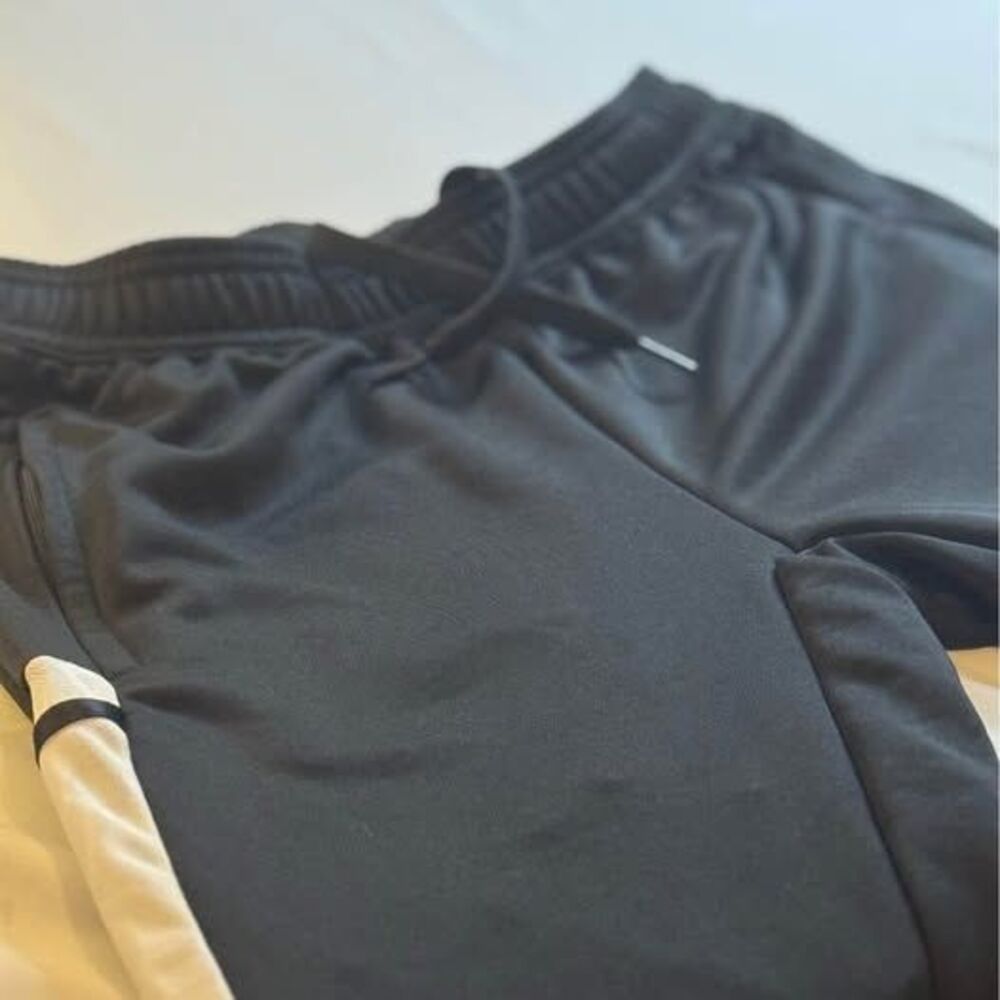 Adidas Brand, Black & White Drawstring Athletic Pants, Boys Large, Kids Clothing - Picture 10 of 10